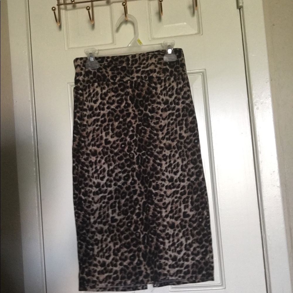Leopard print skirt